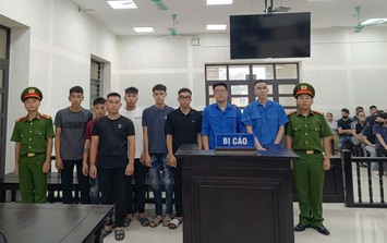 8 thanh niên lĩnh án sau cuộc truy đuổi, ném gạch đá gây thương tích