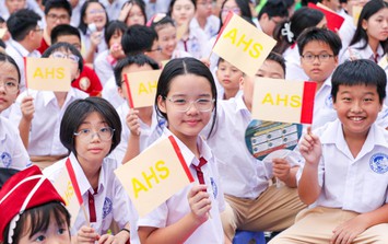 Bài hát khiến hàng triệu phụ huynh vui nhất lúc này: Nghe vài câu là biết ngày 'giải phóng' đã đến