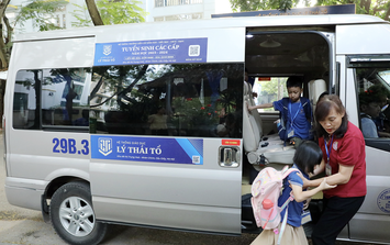 Hà Nội lệnh 'nóng' về an toàn xe đưa đón học sinh, ngăn ngừa rủi ro bỏ quên trẻ trên xe