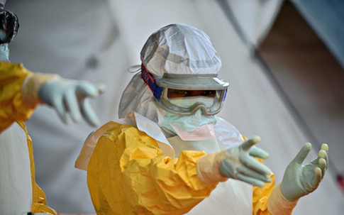 Mỏ kim cương chất chồng thi thể nhiễm Ebola