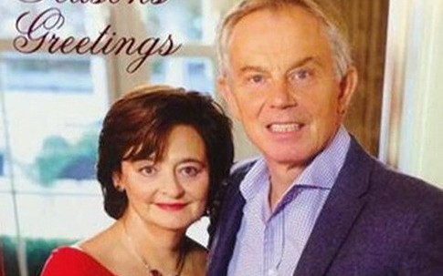 Cựu thủ tướng Anh Tony Blair và tấm thiệp Giáng sinh lạ lùng