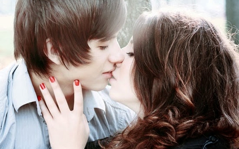 7 ứng xử khôn khéo khi xuất hiện "tình địch"