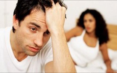 "Liệt" luôn "chuyện ấy" vì chứng kiến vợ sinh con