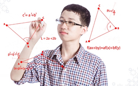 Cậu bé biết đọc, biết tính từ 18 tháng bây giờ ra sao?