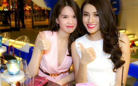 Ngọc Trinh diện váy trễ cổ sâu đi sinh nhật