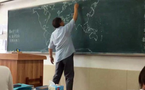 Kinh ngạc, thầy giáo vẽ bản đồ lịch sử chính xác không cần sách