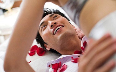 "Lên giường", hãy học cách "bày trò"!