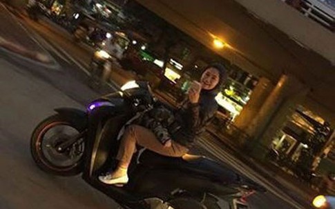 Cô gái vừa lái xe vừa chụp ảnh khiến Beckham “choáng” sẽ bị phạt nguội
