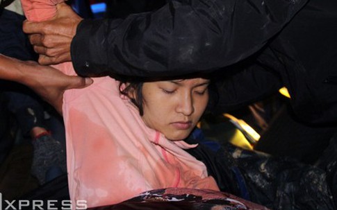 Nước mắt sau ngày tái ngộ của những người "trở về từ cõi chết"