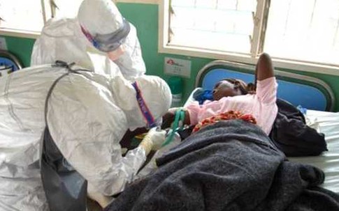 SỐC: Gần 200 cán bộ y tế chết vì dịch Ebola