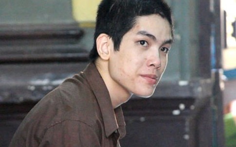 Đâm chết khách vì hát xong không chịu “bo” nữ tiếp viên