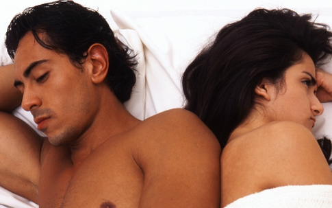Chồng phải mượn men rượu mới gần gũi vợ được