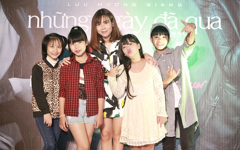 Con gái Chiều Xuân, Quang Anh nhí nhố trong sinh nhật Lưu Hương Giang
