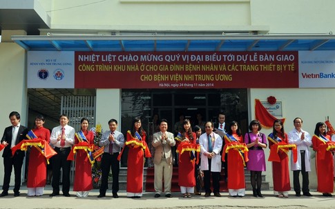 Trao tặng nhà ở và trang thiết bị y tế cho Bệnh viện Nhi Trung ương