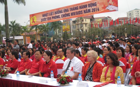 “Hãy cùng nỗ lực lấp đầy các khoảng trống để kết thúc dịch AIDS vào 2030”