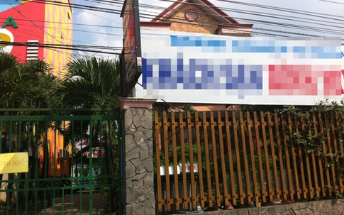 Người đàn ông chết trong tư thế treo cổ ở khách sạn