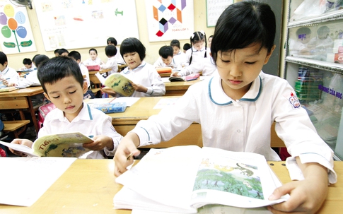 Cấm giao bài tập về nhà cho học sinh tiểu học: Nên đồng bộ cả việc  giảm chương trình học