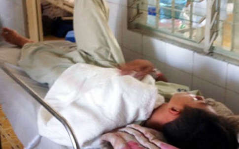 Nam sinh lớp 9 đâm bạn vì ghen tức