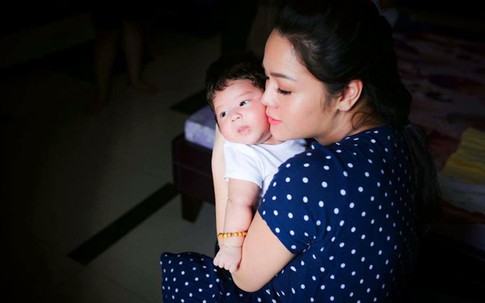 Con trai 2 tháng tuổi đáng yêu của Nhật Kim Anh