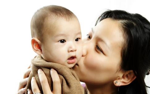 Bị chồng bắt nghỉ việc ở nhà nội trợ