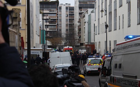 Nguyên nhân nào khiến tòa báo Charlie Hebdo bị tấn công khủng bố đẫm máu?