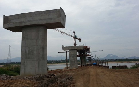 Cây cầu mơ ước của người dân Quảng Nam dần hoàn thiện
