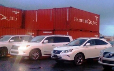 5 siêu xe Lexus nhập lậu về Đà Nẵng bằng lý do chuyển hàng "nhầm"