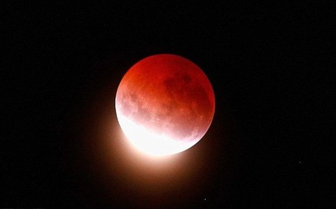 Sắp có "siêu trăng máu" lần đầu tiên xuất hiện trong 30 năm