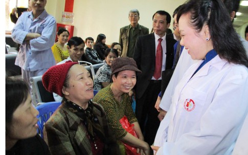 Hài lòng người bệnh: Cần sự cố gắng từ nhiều phía