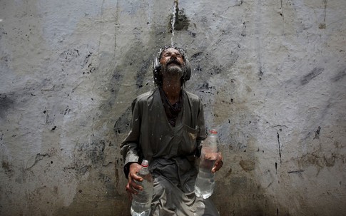Cuộc sống bi thương của người dân Pakistan trong đợt nắng nóng dữ dội