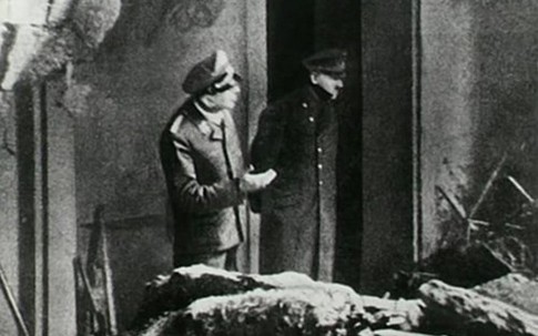 Bức ảnh cuối cùng của Hitler trước khi tự sát