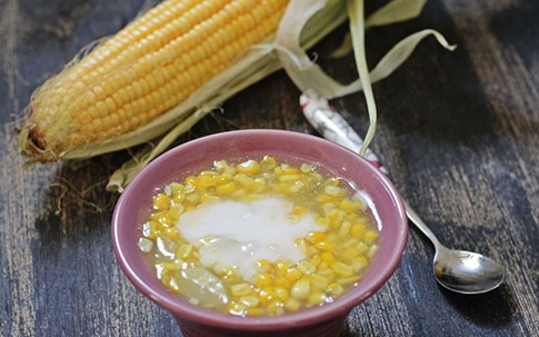 Chè ngô sắn dẻo ngọt vừa thổi vừa ăn
