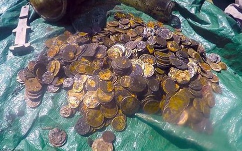 Phát hiện kho tiền vàng khổng lồ giữa đại dương