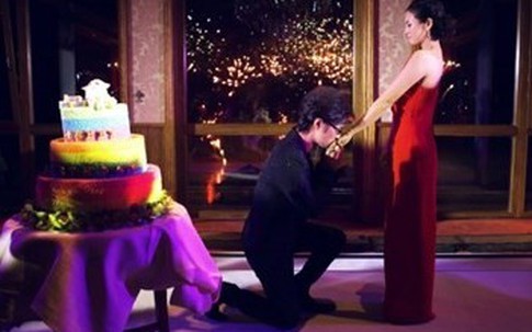 Chương Tử Di bất ngờ được cầu hôn công khai