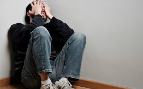 Biết bị lợi dụng tình cảm nhưng tôi chẳng thể bỏ em