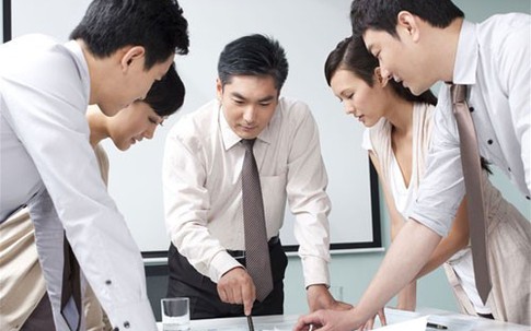 Đừng biến mình trở nên "nhỏ bé" trong mắt đồng nghiệp