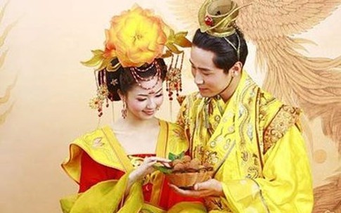 Hé lộ lịch trình ân sủng mỹ nữ của vua chúa Trung Quốc