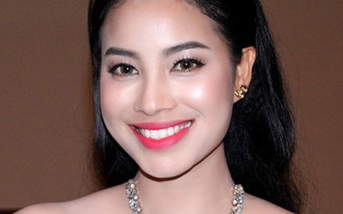 4 nét đẹp đạt đúng "chuẩn 2015" của Hoa hậu Hoàn vũ Phạm Hương