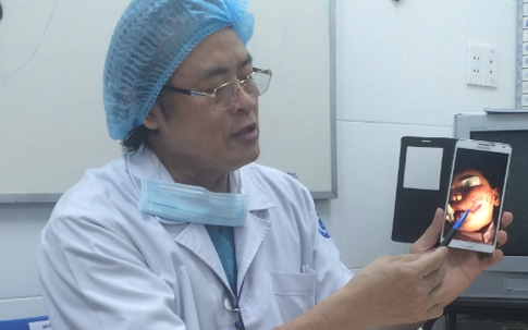 200 mũi khâu trên mặt bé trai bị chó cắn