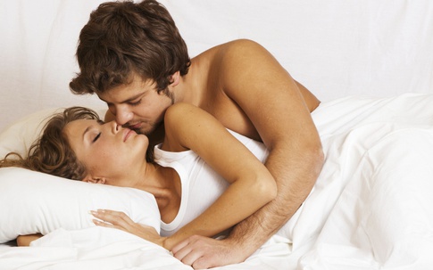 Gọi điện báo cảnh sát vì bạn gái không chịu "yêu"