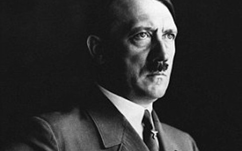 Tiết lộ căn bệnh khiến trùm phát xít Hitler nhanh bại trận