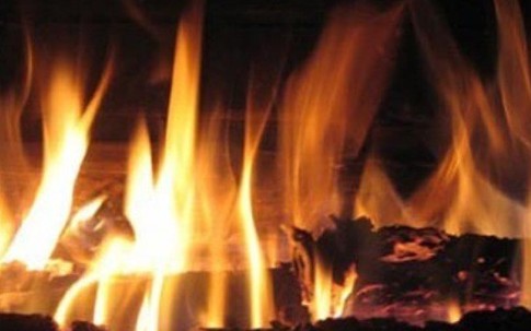 Vợ bị chồng thiêu sống vì ra ngoài không xin phép