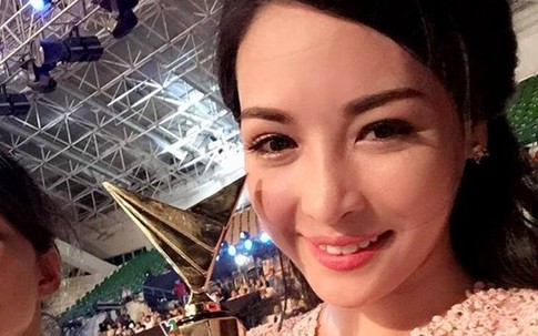 Vũ Thanh Quỳnh: 'Hãy biết điểm dừng với phẫu thuật thẩm mỹ'