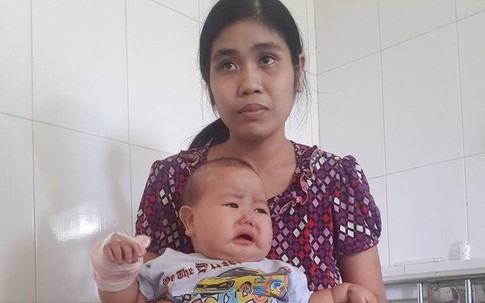 Vòng tay Nhân ái (MS 129): Bé 9 tháng đã thận hư bẩm sinh, gia đình không tiền chạy chữa