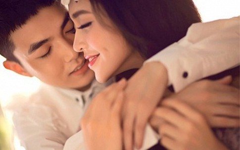 'Anh sẽ ly hôn chứ?'