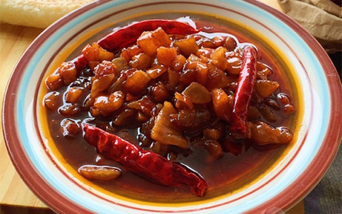 Thịt chưng mắm tôm rẻ mà trôi cơm