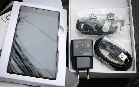 'Mở hộp' Sony Xperia Z5 Premium màn hình siêu nét