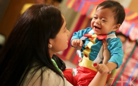 “Những gì người lớn đang làm thật khủng khiếp!”