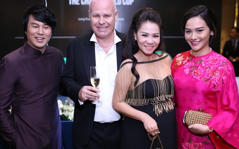 Vợ "đại gia" của Thanh Bùi xuất hiện hiếm hoi