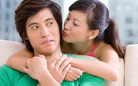 "Lấy chồng thì phải theo chồng?"